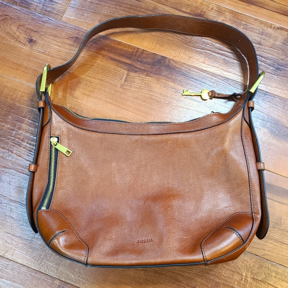 COPY - Fossil Hannah Hobo Brown Leather Gold Zipper Shoulder Bag Purse